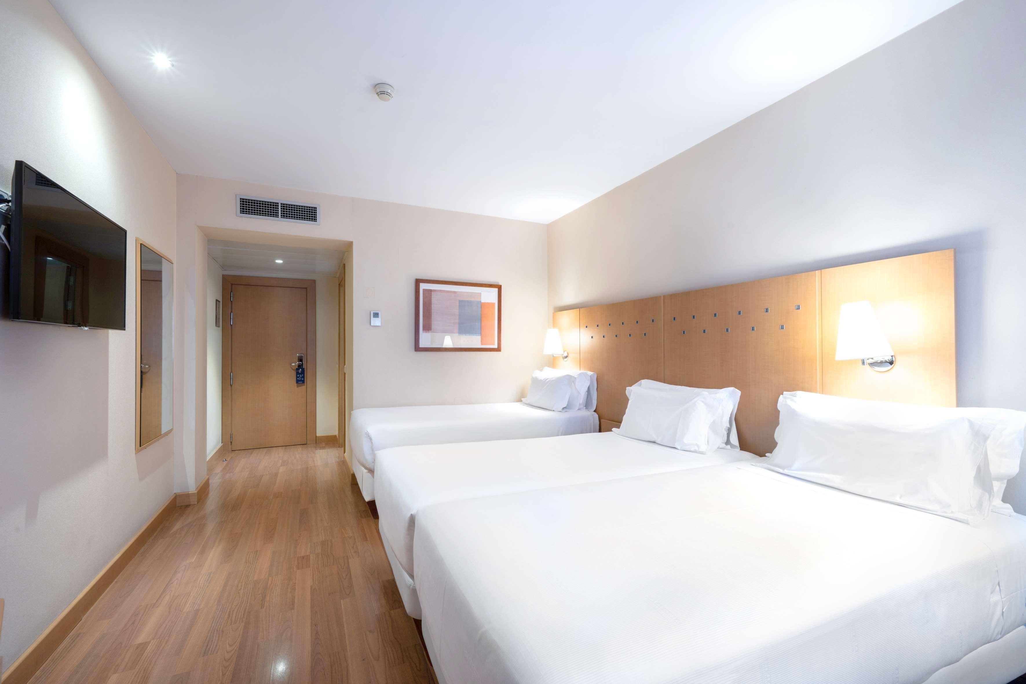 Catalonia La Maquinista Hotell