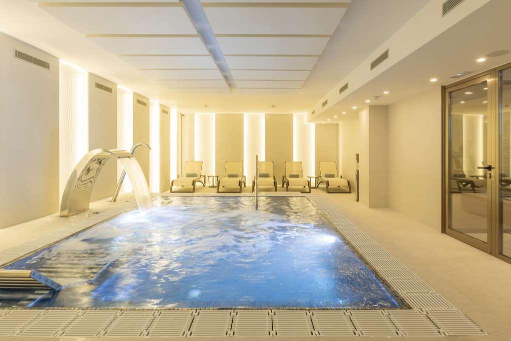 Catalonia La Maquinista Hotell